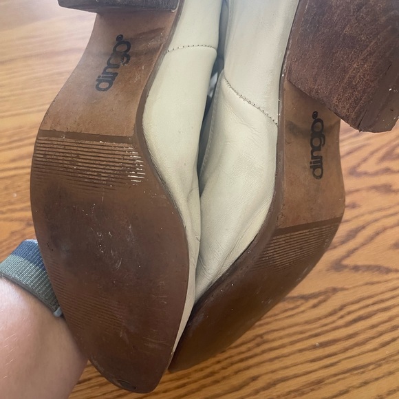 Dingo Leather Cowgirl Boots, White with Starburst Pattern, Size 8 - Picture 9 of 11